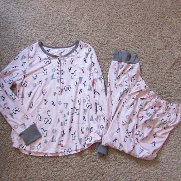 NWOT Secret Treasures Small Pink Gray Penguin Pajama Lounge Set Pants Top - Picture 1 of 2